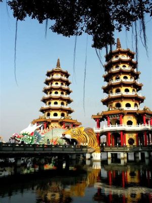 Lotus Pond Scenic Area – An Oasis of Tranquility and Ancient Legends!