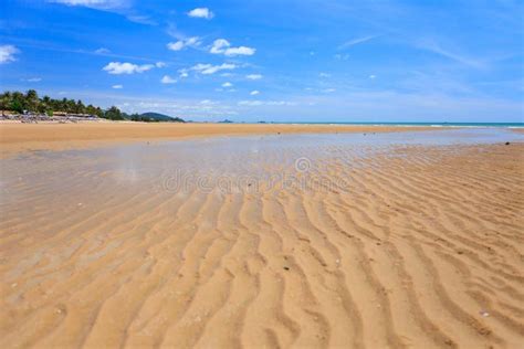 Golden Beach: Where Golden Sands Meet Turquoise Tides!