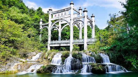 Shiyan Bridge Scenic Area: Ancient Stones Whispering Tales of Time and Adventure!