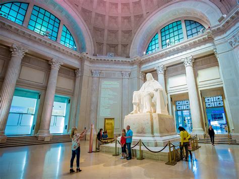 The Franklin Institute: A Philadelphia Playground of Scientific Discovery and Whimsical Wonder!